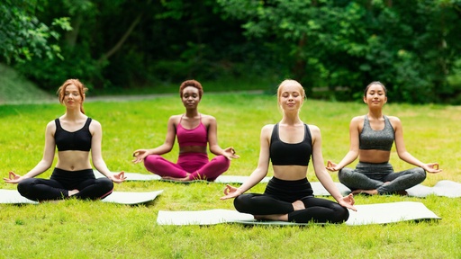Pilates met een vleugje Yoga.